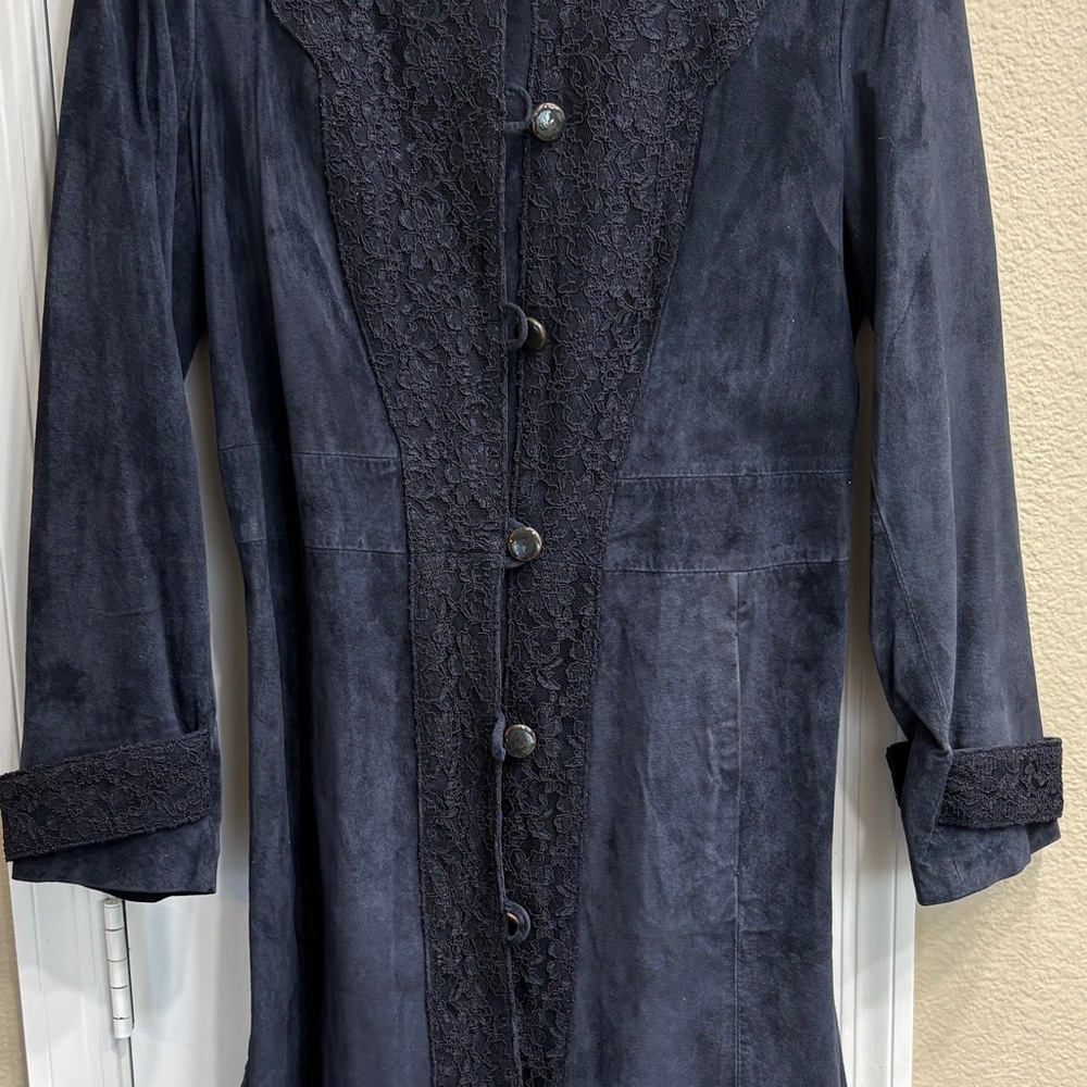 Terry Lewis Coat Navy Leather
Suede Buttons Lace Trim
Pockets Lined Size M - Picture 2 of 11